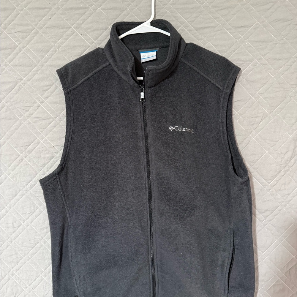 Columbia Charcoal Sleeveless Fleece Vest